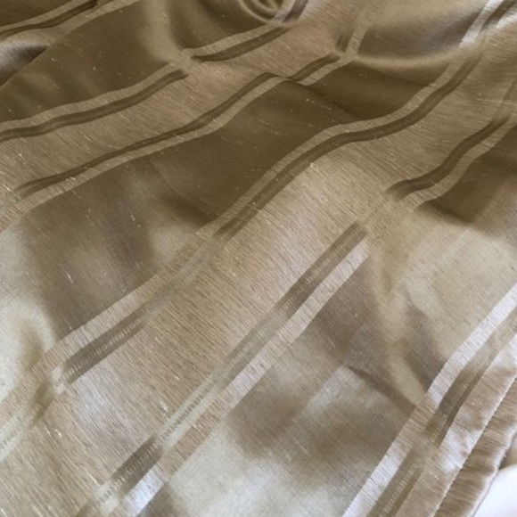 Set of 2 Olive green faux silk lined curtains - Picture 7 of 7